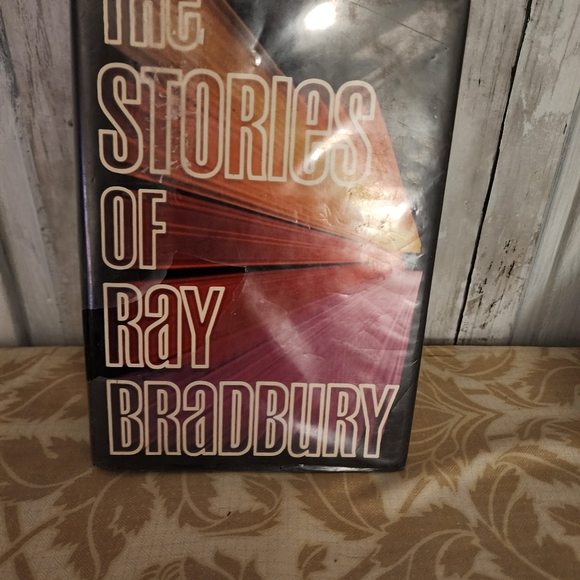 Ray Bradbury book - Picture 2 of 9